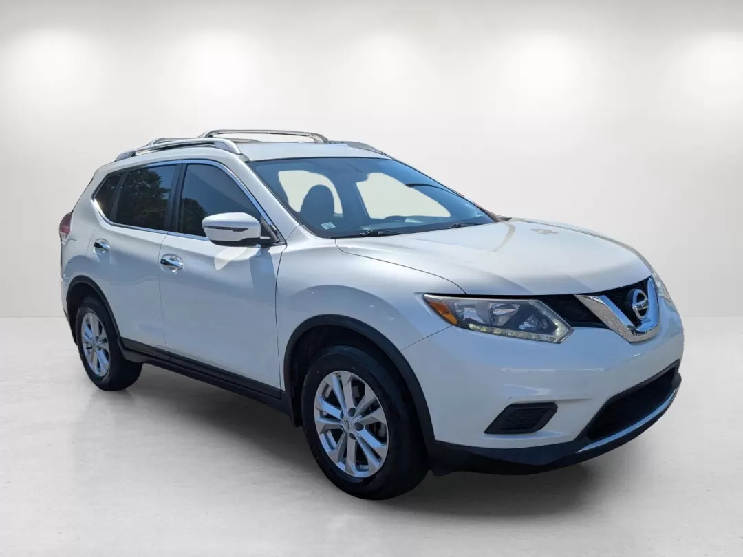 2016 /Charcoal Nissan Rogue SV (KNMAT2MV2GP) with an Other engine, located at 3959 U.S. 80 W, Phenix City, AL, 36870, (334) 297-4885, 32.469296, -85.135185 - **Unleash Your Adventurous Spirit with the 2016 Nissan Rogue SV AWD at Gils Auto - Phenix City!**<br /> <br /> If you're looking for a versatile SUV that perfectly balances comfort and performance for your active lifestyle, the 2016 Nissan Rogue SV AWD is your ideal match! Whether you're navigating - Photo#3