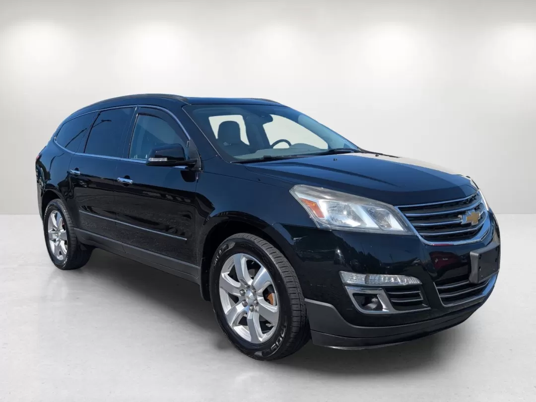 2016 /Dark Titanium/Light Titanium Chevrolet Traverse LTZ (1GNKRJKD2GJ) with an Other engine, located at 3959 U.S. 80 W, Phenix City, AL, 36870, (334) 297-4885, 32.469296, -85.135185 - **Adventure Awaits: Discover Your Family-Friendly 2016 Chevrolet Traverse LTZ at Gils Auto in Phenix City, AL!**<br /> <br /> Are you in search of the perfect SUV that balances family comfort with powerful performance? Look no further than this stunning 2016 Chevrolet Traverse LTZ, now available at - Photo#3