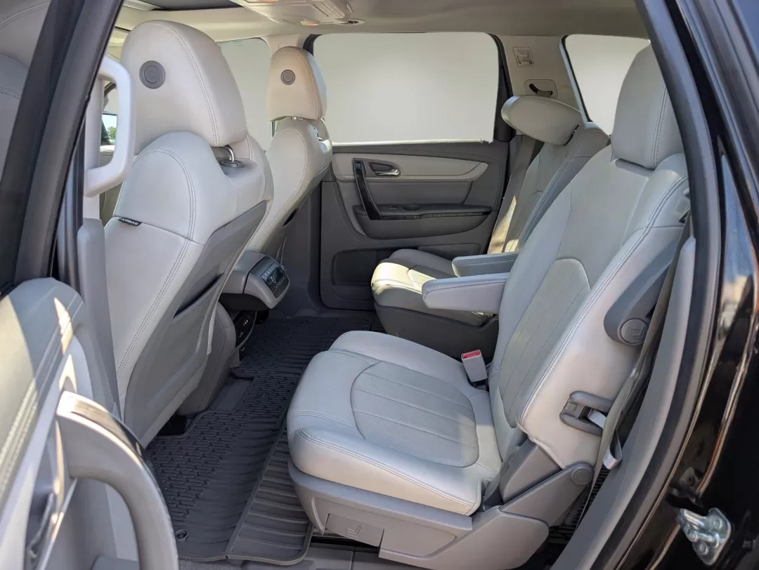 2016 /Dark Titanium/Light Titanium Chevrolet Traverse LTZ (1GNKRJKD2GJ) with an Other engine, located at 3959 U.S. 80 W, Phenix City, AL, 36870, (334) 297-4885, 32.469296, -85.135185 - **Adventure Awaits: Discover Your Family-Friendly 2016 Chevrolet Traverse LTZ at Gils Auto in Phenix City, AL!**<br /> <br /> Are you in search of the perfect SUV that balances family comfort with powerful performance? Look no further than this stunning 2016 Chevrolet Traverse LTZ, now available at - Photo#11