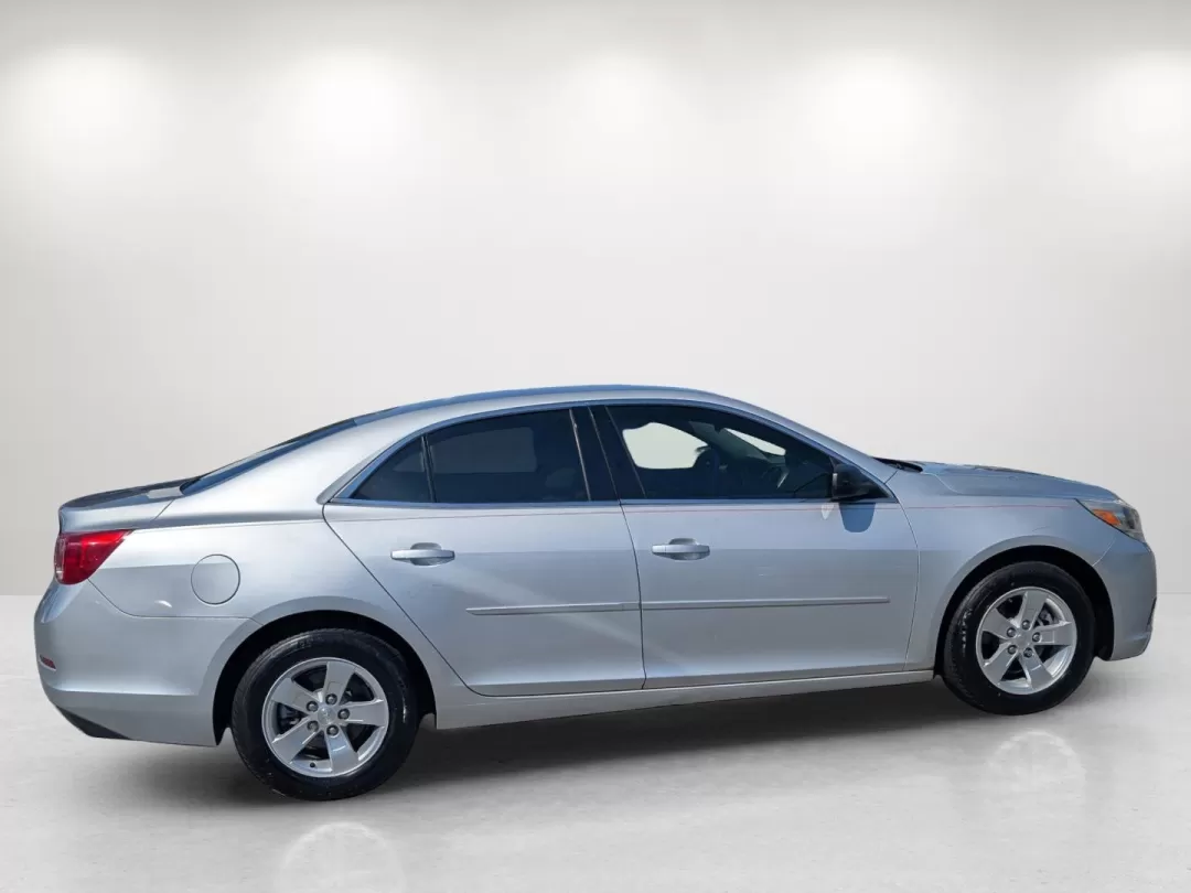 2014 /Jet Black/Titanium Chevrolet Malibu LS (1G11B5SL4EF) with an Other engine, located at 521 Old Farm Lane Rd, Prattville, AL, 36066, (334) 325-1505, 32.482460, -86.416367 - Elevate your driving experience with the 2014 Chevrolet Malibu LS, a perfect blend of style, comfort, and performance for those who seek both practicality and flair. Whether you're commuting to work, shuttling the kids to school, or embarking on a weekend adventure, this sedan offers the versatility - Photo#3