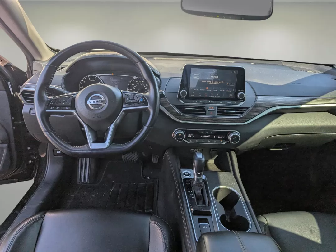 2019 /Charcoal Nissan Altima 2.5 SL (1N4BL4EV4KC) with an Other engine, located at 1430 Gateway Drive, Opelika, AL, 36801, (334) 239-0944, 32.637871, -85.409790 - Experience the perfect blend of style, performance, and cutting-edge technology with the 2019 Nissan Altima 2.5 SL, now available at Gils Auto in Phenix City, AL. This sleek sedan is not just a mode of transportation; it's designed for those who lead dynamic lifestyles-whether you're a busy professi - Photo#11
