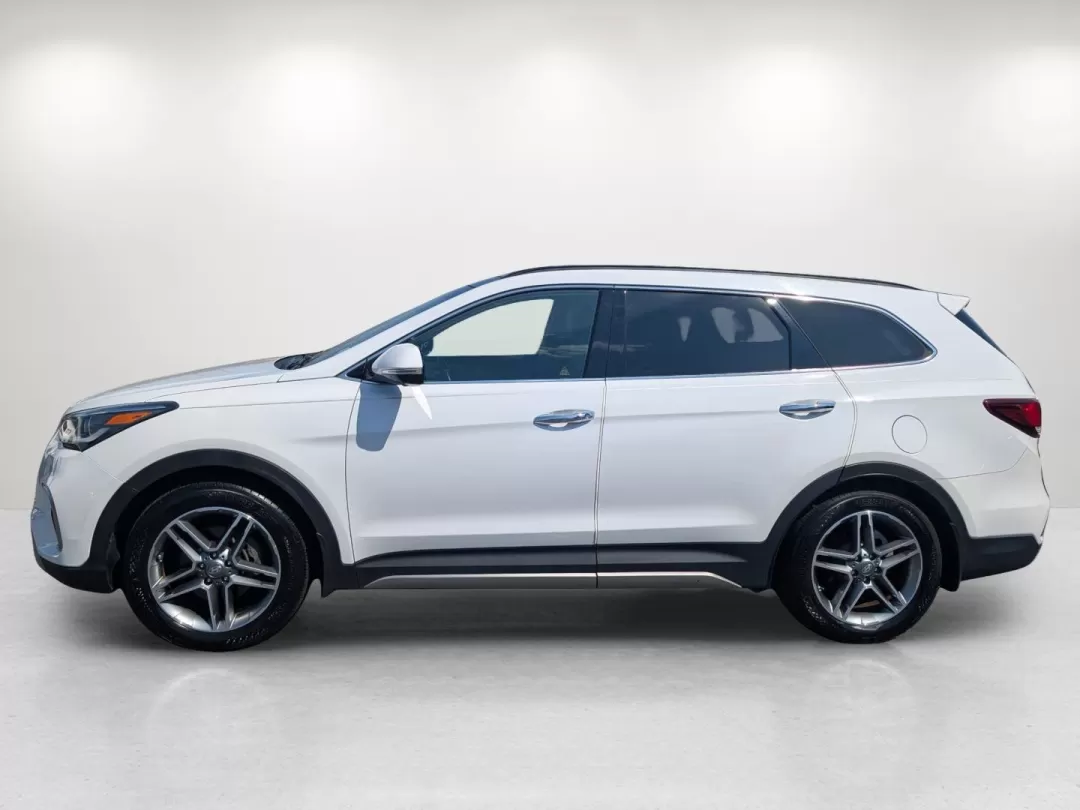 2017 /Beige Hyundai Santa Fe Limited Ultimate (KM8SR4HFXHU) with an Other engine, located at 5115 14th Ave., Columbus, GA, 31904, (706) 323-0345, 32.511494, -84.971046 - **Discover Your Ideal SUV: 2017 Hyundai Santa Fe Limited Ultimate at Gils Auto in Phenix City, AL**<br /> <br /> Are you ready to elevate your family adventures, daily commutes, or weekend getaways? Look no further! The 2017 Hyundai Santa Fe Limited Ultimate, available now at Gils Auto in Phenix Cit - Photo#7