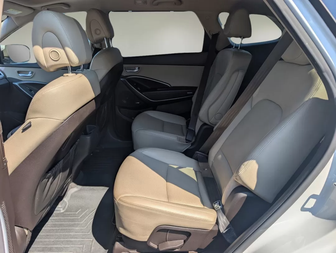 2017 /Beige Hyundai Santa Fe Limited Ultimate (KM8SR4HFXHU) with an Other engine, located at 5115 14th Ave., Columbus, GA, 31904, (706) 323-0345, 32.511494, -84.971046 - **Discover Your Ideal SUV: 2017 Hyundai Santa Fe Limited Ultimate at Gils Auto in Phenix City, AL**<br /> <br /> Are you ready to elevate your family adventures, daily commutes, or weekend getaways? Look no further! The 2017 Hyundai Santa Fe Limited Ultimate, available now at Gils Auto in Phenix Cit - Photo#10