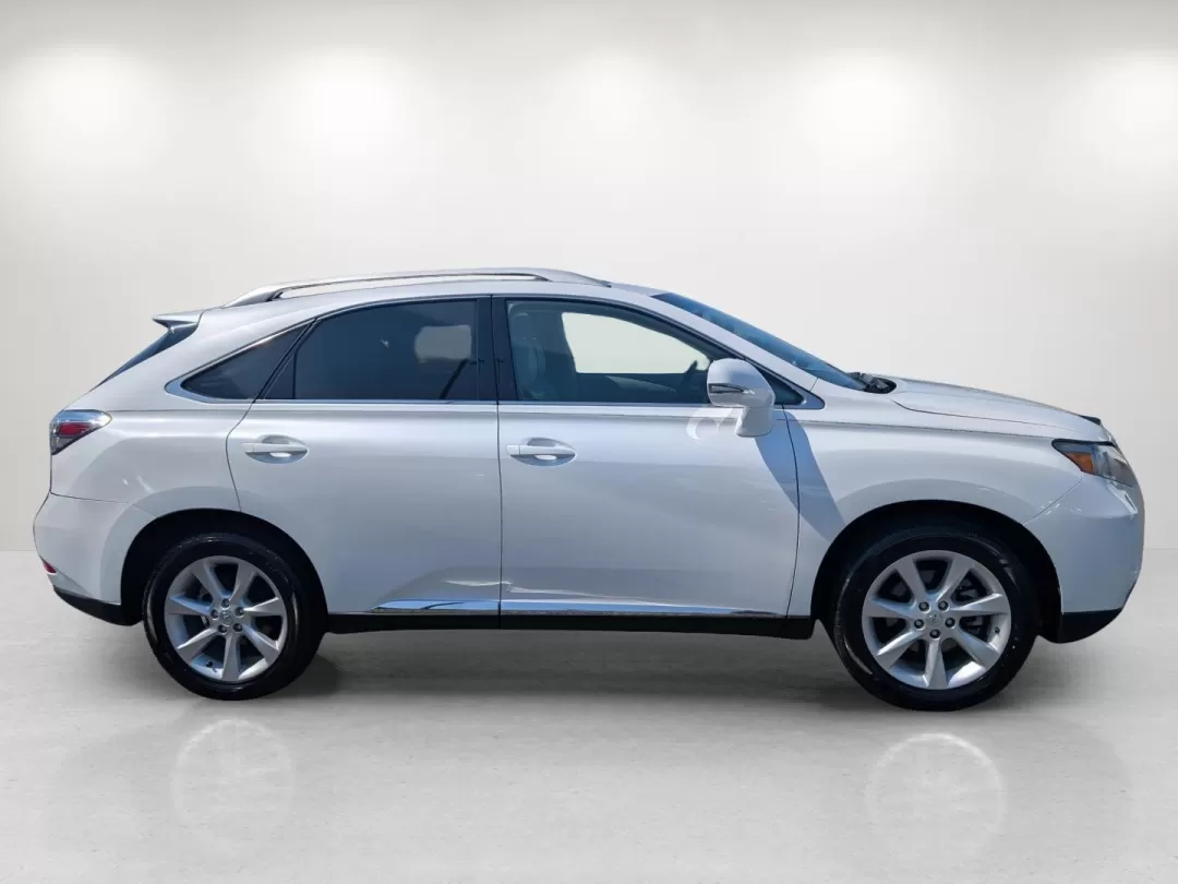 2010 Lexus RX 350 (2T2ZK1BA6AC) with an Other engine, located at 5115 14th Ave., Columbus, GA, 31904, (706) 323-0345, 32.511494, -84.971046 - **Discover Your Next Adventure with the 2010 Lexus RX 350 at Gils Auto!**<br /> <br /> Are you ready to elevate your lifestyle with a vehicle that blends luxury, reliability, and versatility? The 2010 Lexus RX 350 is the perfect SUV for those who love weekend adventures, family outings, or simply na - Photo#3