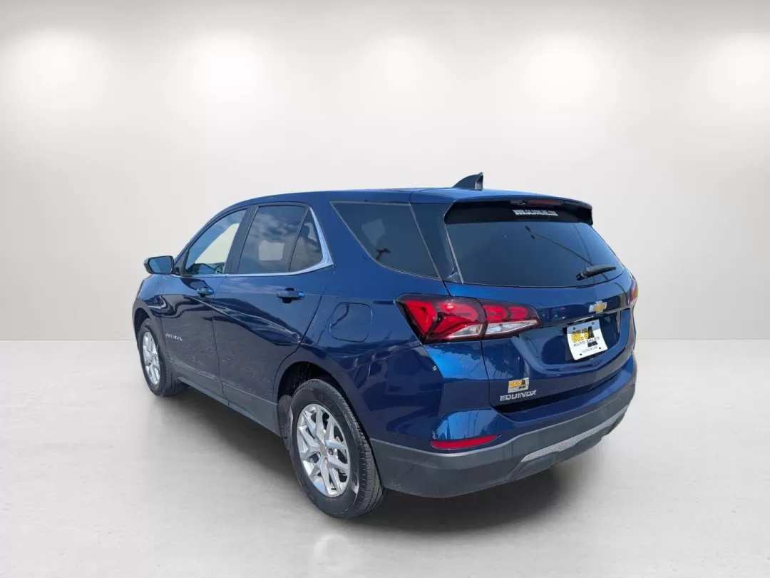 2022 /Jet Black Chevrolet Equinox LT (3GNAXUEV0NL) with an Other engine, located at 3959 U.S. 80 W, Phenix City, AL, 36870, (334) 297-4885, 32.469296, -85.135185 - **Explore the Open Road with the 2022 Chevrolet Equinox Your Perfect Adventure Companion!**<br /> <br /> Are you searching for the ideal vehicle that can transition seamlessly from weekday commutes to weekend escapades? Look no further than the stunning 2022 Chevrolet Equinox LT available now at Gi - Photo#7