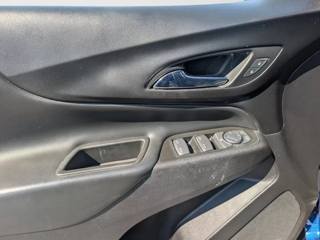 2022 /Jet Black Chevrolet Equinox LT (3GNAXUEV0NL) with an Other engine, located at 3959 U.S. 80 W, Phenix City, AL, 36870, (334) 297-4885, 32.469296, -85.135185 - **Explore the Open Road with the 2022 Chevrolet Equinox Your Perfect Adventure Companion!**<br /> <br /> Are you searching for the ideal vehicle that can transition seamlessly from weekday commutes to weekend escapades? Look no further than the stunning 2022 Chevrolet Equinox LT available now at Gi - Photo#9