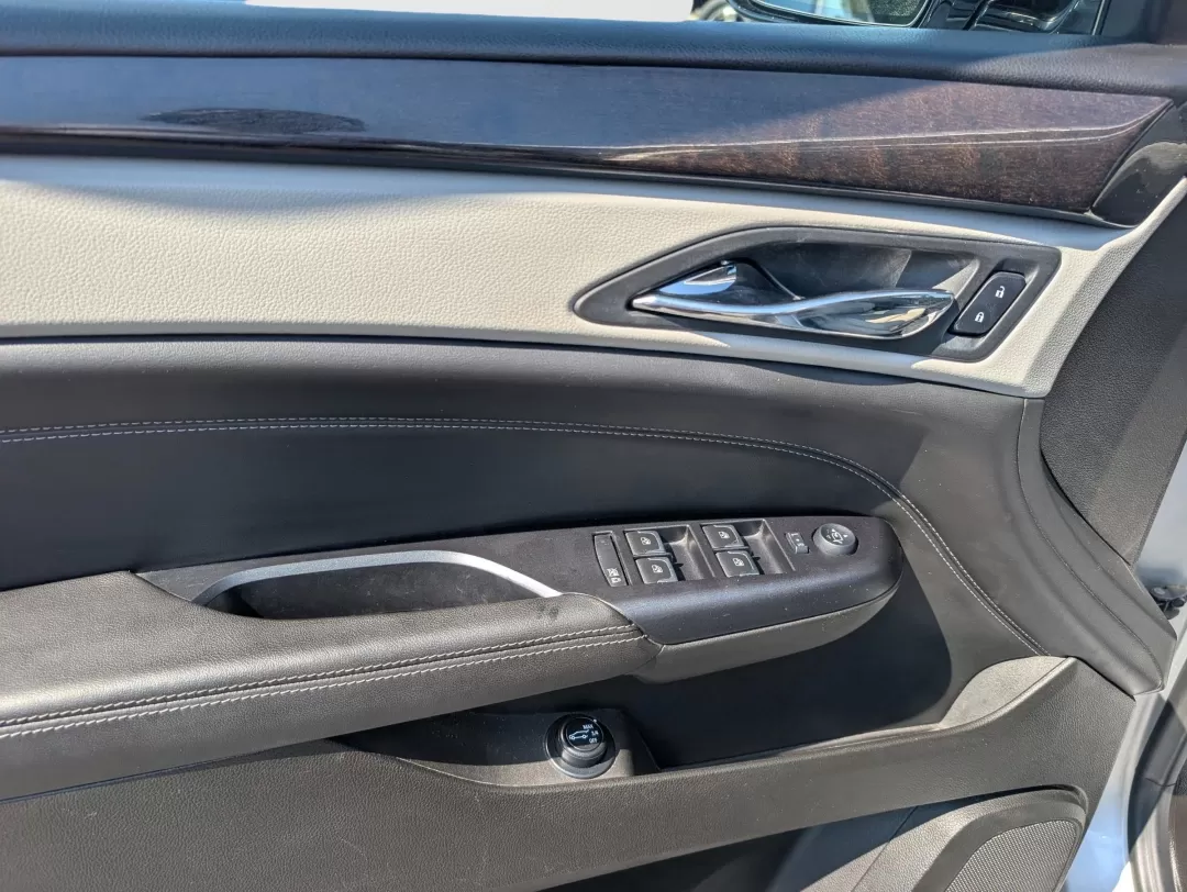 2014 /Light Titanium w/Ebony accents Cadillac SRX Luxury Collection (3GYFNEE31ES) with an Other engine, located at 5115 14th Ave., Columbus, GA, 31904, (706) 323-0345, 32.511494, -84.971046 - **Elevate Your Lifestyle with the 2014 Cadillac SRX Luxury Collection The Perfect SUV for Your Adventures!**<br /> <br /> If you're seeking a vehicle that combines luxury, performance, and practicality, look no further than the 2014 Cadillac SRX Luxury Collection. This all-wheel-drive SUV is design - Photo#9
