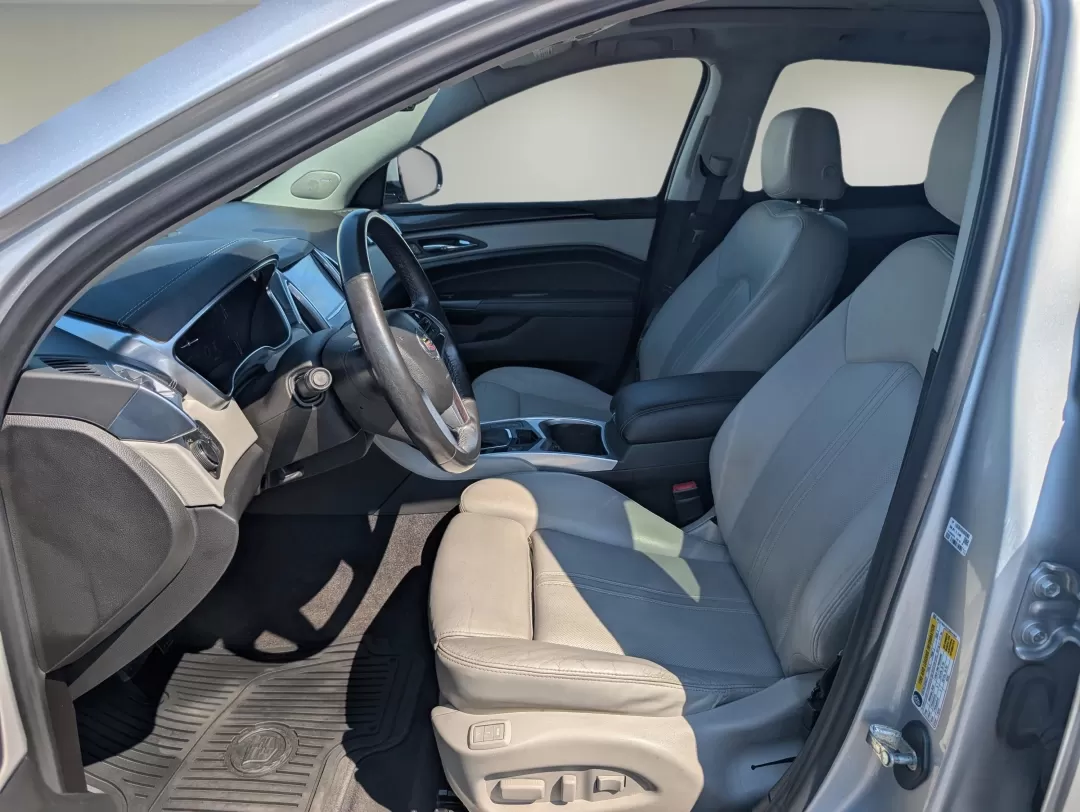2014 /Light Titanium w/Ebony accents Cadillac SRX Luxury Collection (3GYFNEE31ES) with an Other engine, located at 5115 14th Ave., Columbus, GA, 31904, (706) 323-0345, 32.511494, -84.971046 - **Elevate Your Lifestyle with the 2014 Cadillac SRX Luxury Collection The Perfect SUV for Your Adventures!**<br /> <br /> If you're seeking a vehicle that combines luxury, performance, and practicality, look no further than the 2014 Cadillac SRX Luxury Collection. This all-wheel-drive SUV is design - Photo#10