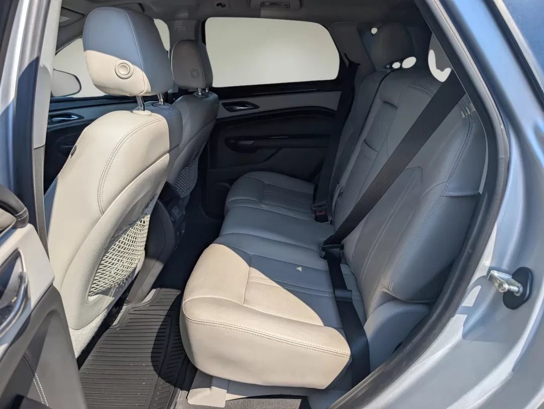 2014 /Light Titanium w/Ebony accents Cadillac SRX Luxury Collection (3GYFNEE31ES) with an Other engine, located at 5115 14th Ave., Columbus, GA, 31904, (706) 323-0345, 32.511494, -84.971046 - **Elevate Your Lifestyle with the 2014 Cadillac SRX Luxury Collection The Perfect SUV for Your Adventures!**<br /> <br /> If you're seeking a vehicle that combines luxury, performance, and practicality, look no further than the 2014 Cadillac SRX Luxury Collection. This all-wheel-drive SUV is design - Photo#11