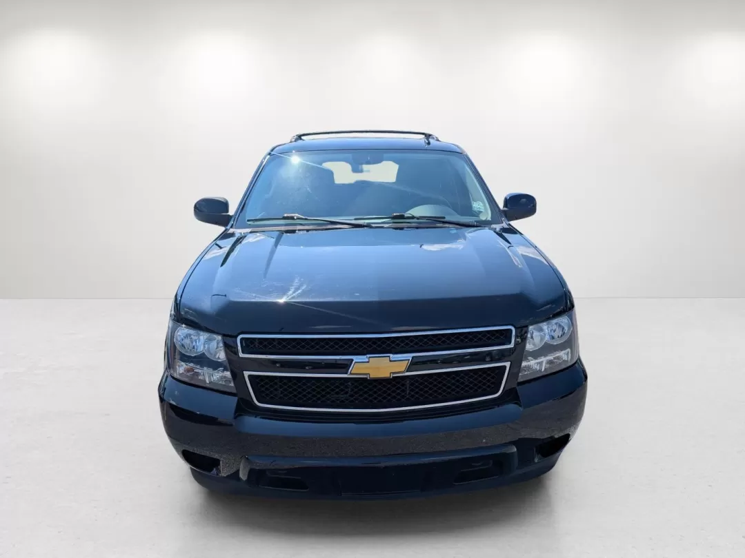 2014 /Ebony Chevrolet Tahoe LS (1GNSKAE00ER) with an Other engine, located at 3959 U.S. 80 W, Phenix City, AL, 36870, (334) 297-4885, 32.469296, -85.135185 - Elevate your family adventures and weekend getaways with this robust 2014 Chevrolet Tahoe LS, a versatile SUV that perfectly balances style, comfort, and functionality. This vehicle is not just about getting from point A to point B; it's about creating memorable moments with your loved ones. Whether - Photo#1