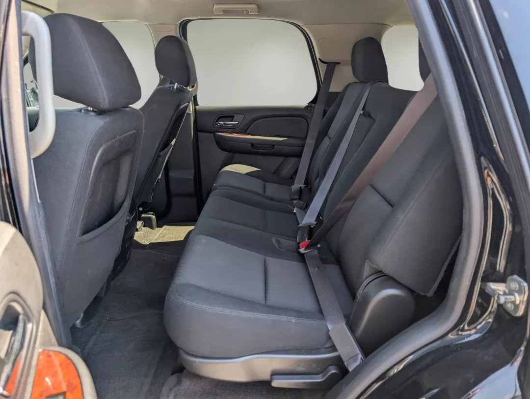 2014 /Ebony Chevrolet Tahoe LS (1GNSKAE00ER) with an Other engine, located at 3959 U.S. 80 W, Phenix City, AL, 36870, (334) 297-4885, 32.469296, -85.135185 - Elevate your family adventures and weekend getaways with this robust 2014 Chevrolet Tahoe LS, a versatile SUV that perfectly balances style, comfort, and functionality. This vehicle is not just about getting from point A to point B; it's about creating memorable moments with your loved ones. Whether - Photo#10