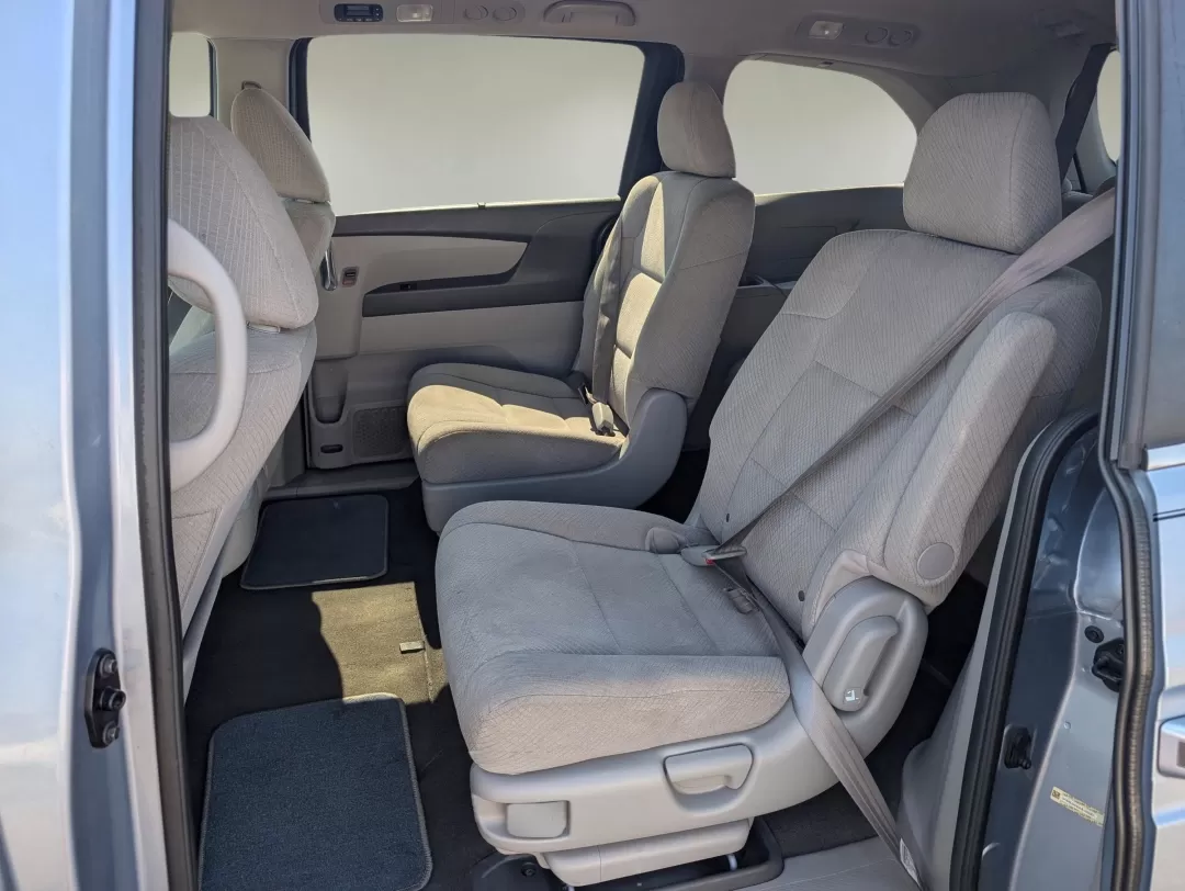 2014 Honda Odyssey EX (5FNRL5H45EB) with an Other engine, located at 7000 Northlake Connector, Columbus, GA, 31904, (706) 987-8085, 32.524975, -84.978134 - **Discover Family Adventures with the 2014 Honda Odyssey EX at Gils Auto in Phenix City, AL!**<br /> <br /> Are you on the hunt for a reliable family vehicle that combines space, comfort, and advanced features? Look no further than this 2014 Honda Odyssey EX, designed to make your family outings and - Photo#10
