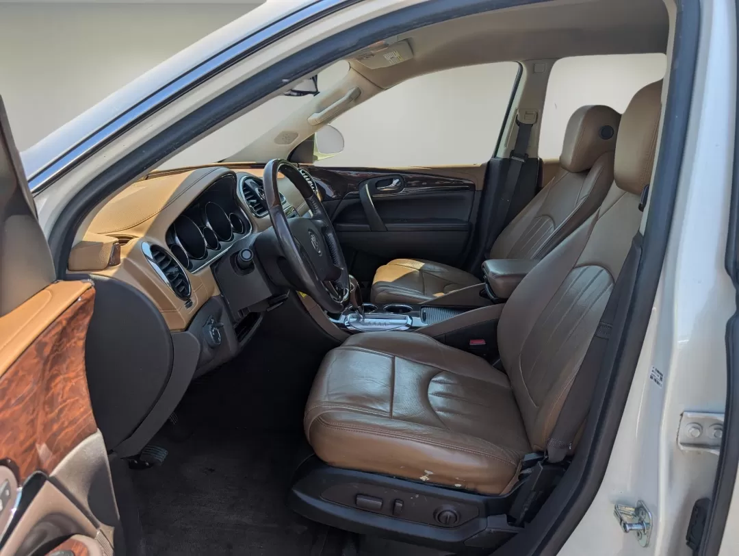2013 /Choccachino Buick Enclave Leather (5GAKRCKD9DJ) with an Other engine, located at 5115 14th Ave., Columbus, GA, 31904, (706) 323-0345, 32.511494, -84.971046 - Discover your next adventure in this stunning 2013 Buick Enclave, a perfect blend of luxury and practicality designed for families and weekend explorers alike. With its spacious interior and top-notch safety features, this SUV is an ideal choice for those who love the open road, whether you're takin - Photo#9