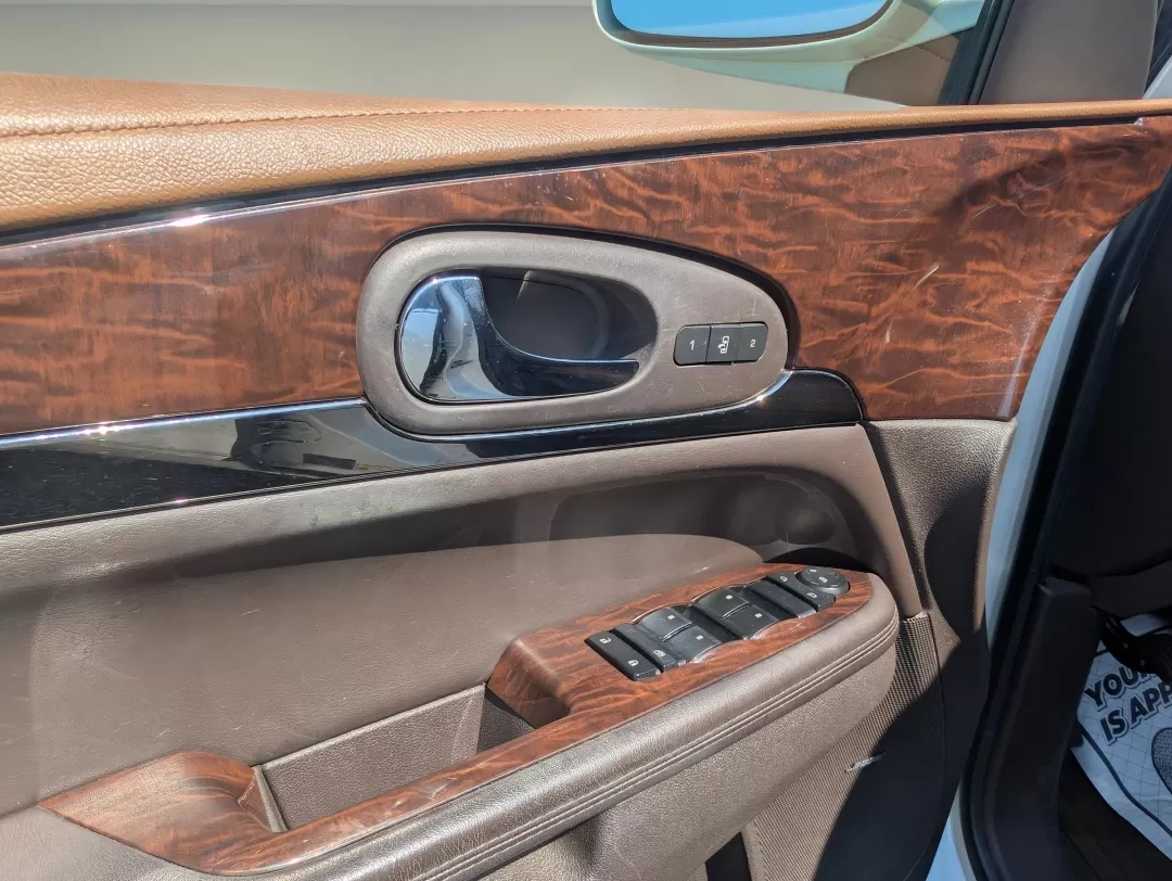2013 /Choccachino Buick Enclave Leather (5GAKRCKD9DJ) with an Other engine, located at 3959 U.S. 80 W, Phenix City, AL, 36870, (334) 297-4885, 32.469296, -85.135185 - Discover your next adventure in this stunning 2013 Buick Enclave, a perfect blend of luxury and practicality designed for families and weekend explorers alike. With its spacious interior and top-notch safety features, this SUV is an ideal choice for those who love the open road, whether you're takin - Photo#8