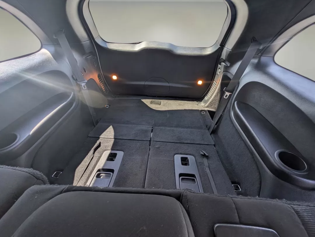 2017 /Black Dodge Durango SXT (1C4RDHAGXHC) with an Other engine, located at 5115 14th Ave., Columbus, GA, 31904, (706) 323-0345, 32.511494, -84.971046 - Are you ready for your next adventure? The 2017 Dodge Durango SXT is the perfect SUV for growing families, weekend warriors, or anyone seeking a reliable vehicle that balances comfort and capability. With its spacious interior and impressive technology features, this Durango is designed to elevate y - Photo#11