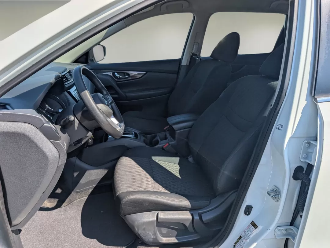2018 /Charcoal Nissan Rogue S (5N1AT2MT1JC) with an Other engine, located at 3959 U.S. 80 W, Phenix City, AL, 36870, (334) 297-4885, 32.469296, -85.135185 - **Adventure Awaits with this 2018 Nissan Rogue at Gils Auto!**<br /> <br /> Are you ready to elevate your lifestyle and embark on unforgettable journeys? Whether you're planning family outings, weekend getaways, or commuting to work, the 2018 Nissan Rogue is the perfect companion. With its spacious - Photo#9
