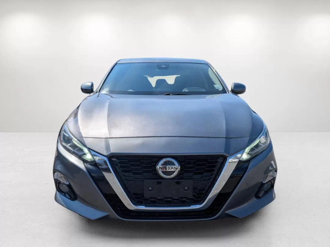 2019 /Charcoal Nissan Altima 2.5 SL (1N4BL4EW9KC) with an Other engine, located at 3959 U.S. 80 W, Phenix City, AL, 36870, (334) 297-4885, 32.469296, -85.135185 - **Experience the Ultimate Drive with the 2019 Nissan Altima 2.5 SL at Gils Auto - Phenix City!**<br /> <br /> Are you searching for a reliable vehicle that effortlessly combines style, technology, and comfort? The 2019 Nissan Altima 2.5 SL is perfect for busy professionals commuting to work or growi - Photo#2