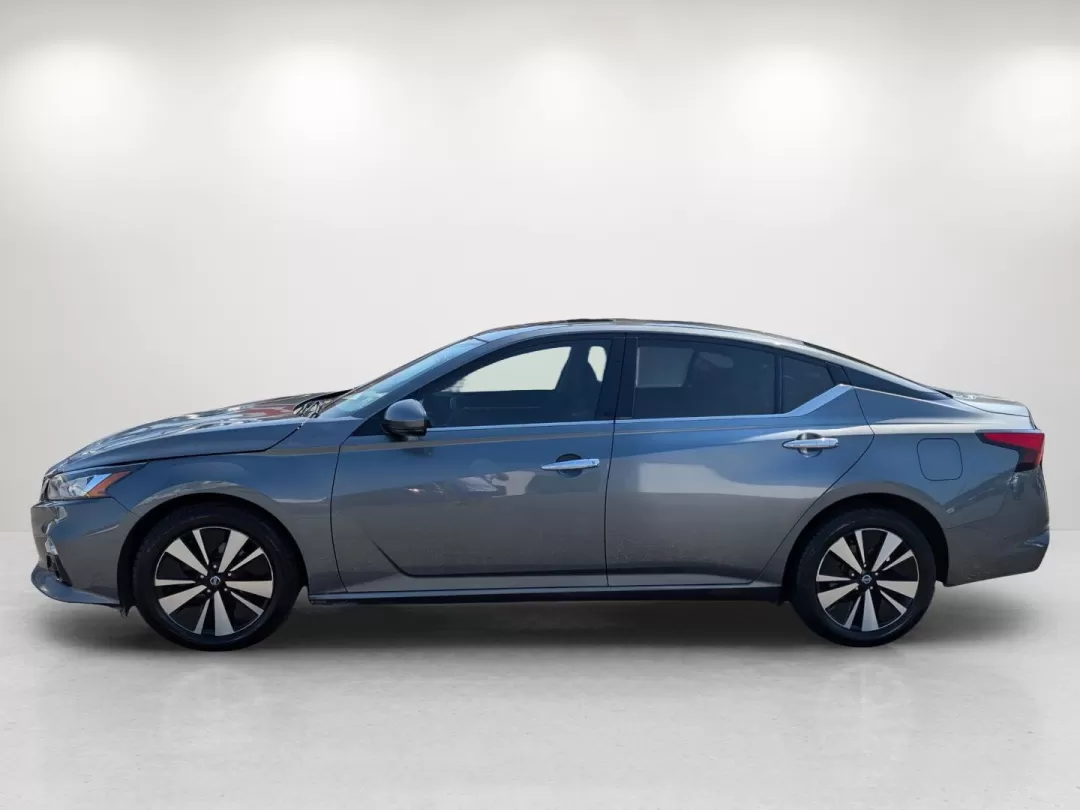 2019 /Charcoal Nissan Altima 2.5 SL (1N4BL4EW9KC) with an Other engine, located at 3959 U.S. 80 W, Phenix City, AL, 36870, (334) 297-4885, 32.469296, -85.135185 - **Experience the Ultimate Drive with the 2019 Nissan Altima 2.5 SL at Gils Auto - Phenix City!**<br /> <br /> Are you searching for a reliable vehicle that effortlessly combines style, technology, and comfort? The 2019 Nissan Altima 2.5 SL is perfect for busy professionals commuting to work or growi - Photo#8