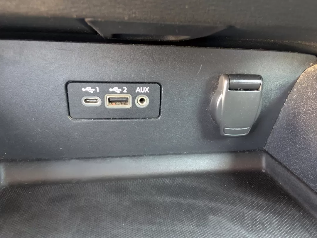 2019 /Charcoal Nissan Altima 2.5 SL (1N4BL4EW9KC) with an Other engine, located at 5115 14th Ave., Columbus, GA, 31904, (706) 323-0345, 32.511494, -84.971046 - **Experience the Ultimate Drive with the 2019 Nissan Altima 2.5 SL at Gils Auto - Phenix City!**<br /> <br /> Are you searching for a reliable vehicle that effortlessly combines style, technology, and comfort? The 2019 Nissan Altima 2.5 SL is perfect for busy professionals commuting to work or growi - Photo#14
