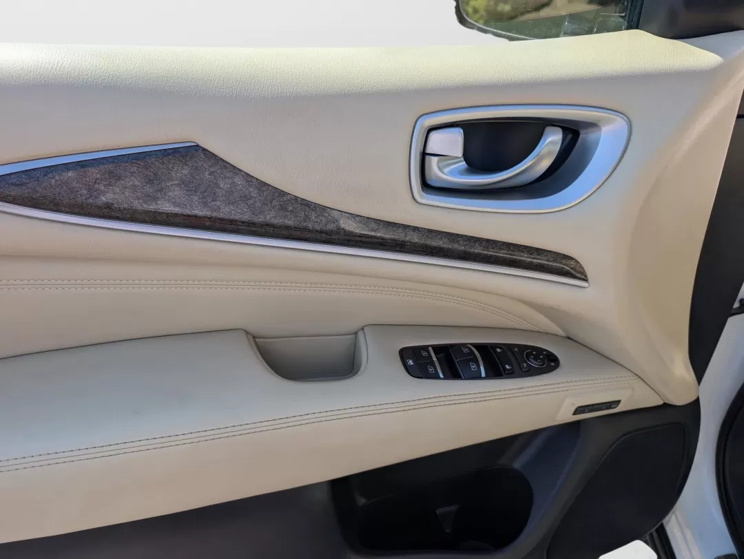 2015 /Wheat Infiniti QX60 (5N1AL0MN2FC) with an Other engine, located at 3959 U.S. 80 W, Phenix City, AL, 36870, (334) 297-4885, 32.469296, -85.135185 - Are you searching for the perfect family SUV that effortlessly balances luxury and practicality? Look no further than this stunning 2015 Infiniti QX60, available now at Gils Auto in Phenix City, AL. Designed with the modern family in mind, this vehicle combines spaciousness, advanced safety features - Photo#9