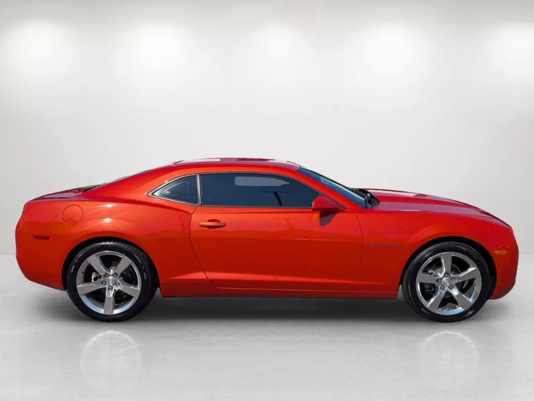2010 /Black Chevrolet Camaro 2LT (2G1FC1EV8A9) with an Other engine, located at 3959 U.S. 80 W, Phenix City, AL, 36870, (334) 297-4885, 32.469296, -85.135185 - **Unleash Your Inner Adventurer with This 2010 Chevrolet Camaro 2LT at Gils Auto in Phenix City, AL!**<br /> <br /> Are you ready to experience the thrill of the open road? Whether you're navigating the daily grind or planning a weekend escape, this striking 2010 Chevrolet Camaro 2LT in Inferno Oran - Photo#4
