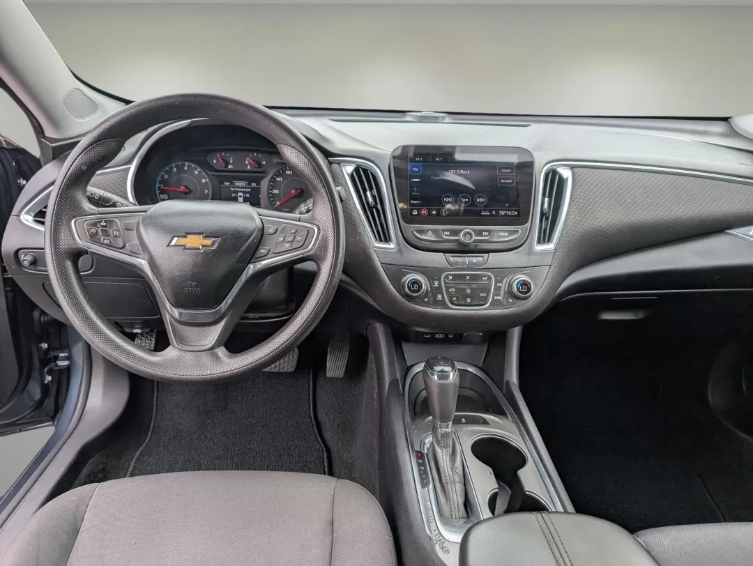 2020 /Jet Black Chevrolet Malibu LT (1G1ZD5ST0LF) with an Other engine, located at 3959 U.S. 80 W, Phenix City, AL, 36870, (334) 297-4885, 32.469296, -85.135185 - Experience the joy of driving with the 2020 Chevrolet Malibu LT, now available at Gils Auto in Phenix City, AL! This stylish sedan is perfect for those who appreciate comfort and efficiency, making it an ideal choice for families on the go, daily commuters, or anyone seeking a reliable vehicle for w - Photo#12
