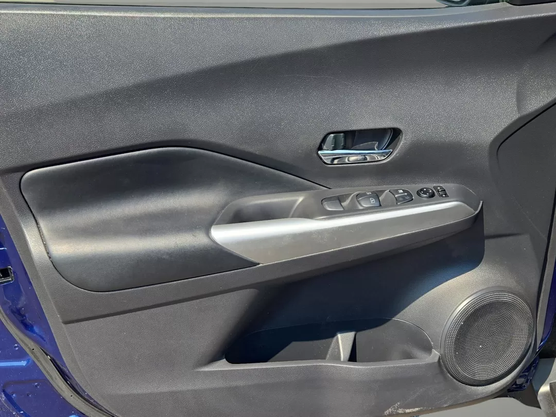 2019 /Charcoal Nissan Kicks SR (3N1CP5CU1KL) with an Other engine, located at 521 Old Farm Lane Rd, Prattville, AL, 36066, (334) 325-1505, 32.482460, -86.416367 - Looking for a compact SUV that fits your active lifestyle and offers a blend of style and functionality? Look no further than the 2019 Nissan Kicks SR, now available at Gils Auto, your trusted Buy Here Pay Here dealership located at 521 Old Farm Lane Rd, Prattville, AL 36066. With a spacious interio - Photo#10