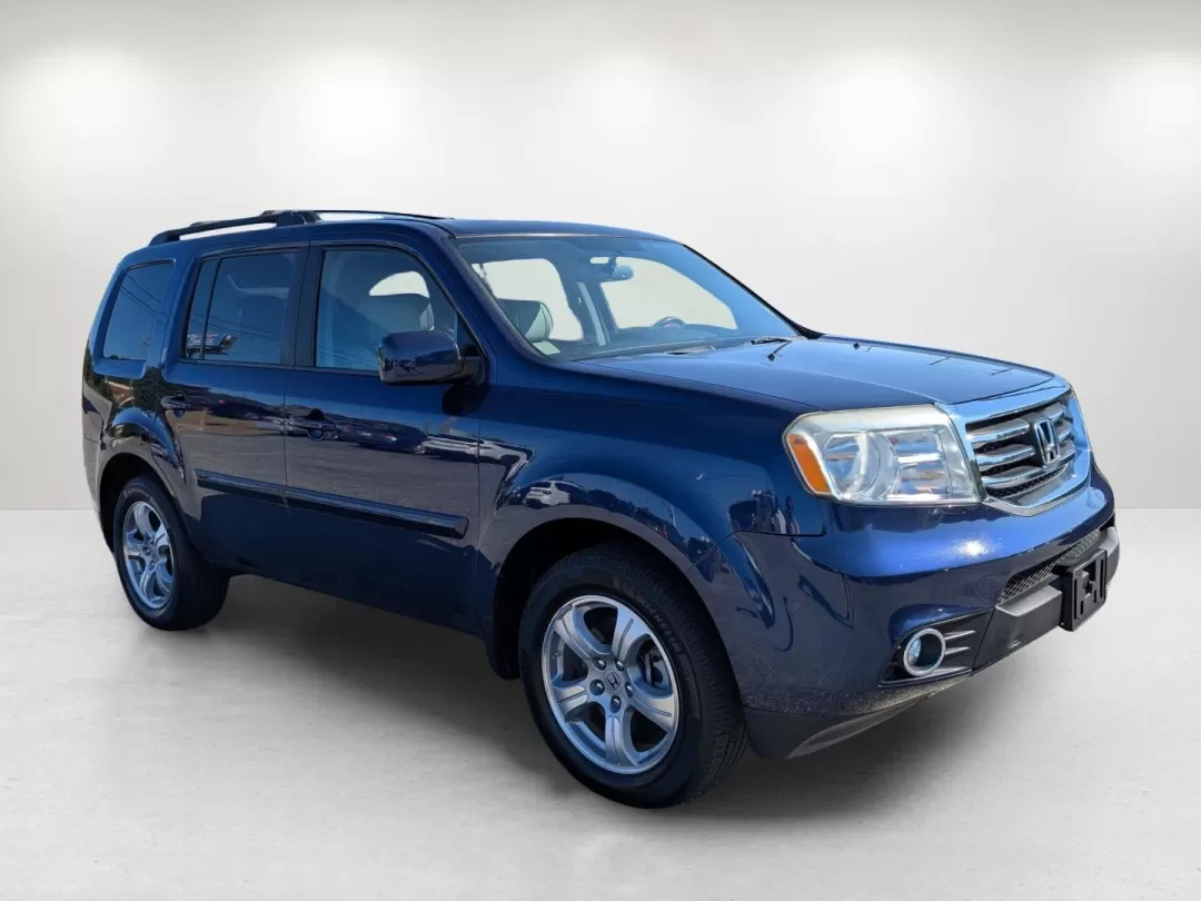 2014 Honda Pilot EX-L (5FNYF3H75EB) with an Other engine, located at 1430 Gateway Drive, Opelika, AL, 36801, (334) 239-0944, 32.637871, -85.409790 - **Discover Your Adventure-Worthy 2014 Honda Pilot EX-L at Gils Auto!**<br /> <br /> Are you ready to elevate your family outings or weekend getaways? Look no further than this 2014 Honda Pilot EX-L, available now at Gils Auto in Phenix City, AL. This versatile SUV is designed for those who embrace a - Photo#2