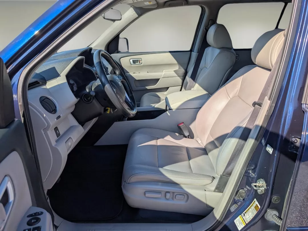2014 Honda Pilot EX-L (5FNYF3H75EB) with an Other engine, located at 1430 Gateway Drive, Opelika, AL, 36801, (334) 239-0944, 32.637871, -85.409790 - **Discover Your Adventure-Worthy 2014 Honda Pilot EX-L at Gils Auto!**<br /> <br /> Are you ready to elevate your family outings or weekend getaways? Look no further than this 2014 Honda Pilot EX-L, available now at Gils Auto in Phenix City, AL. This versatile SUV is designed for those who embrace a - Photo#9