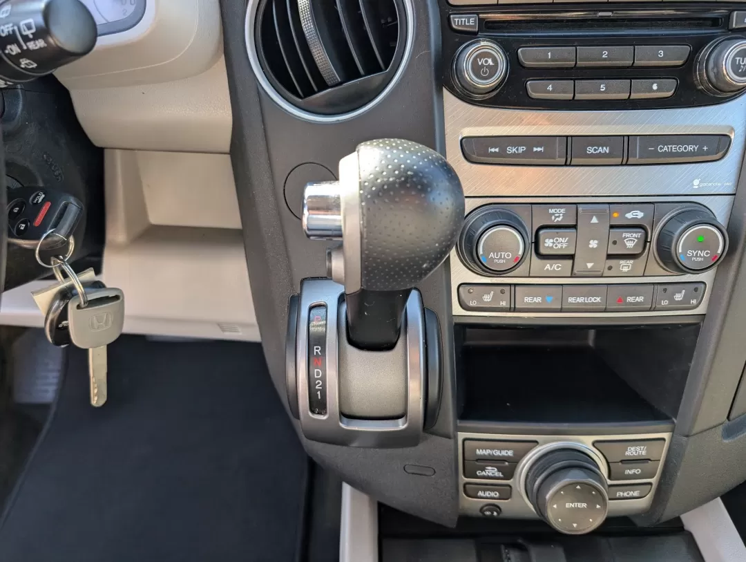 2014 Honda Pilot EX-L (5FNYF3H75EB) with an Other engine, located at 1430 Gateway Drive, Opelika, AL, 36801, (334) 239-0944, 32.637871, -85.409790 - **Discover Your Adventure-Worthy 2014 Honda Pilot EX-L at Gils Auto!**<br /> <br /> Are you ready to elevate your family outings or weekend getaways? Look no further than this 2014 Honda Pilot EX-L, available now at Gils Auto in Phenix City, AL. This versatile SUV is designed for those who embrace a - Photo#14