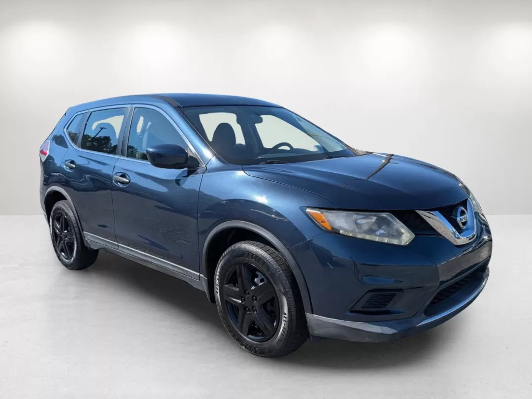 2016 /Charcoal Nissan Rogue S (KNMAT2MV5GP) with an Other engine, located at 7000 Northlake Connector, Columbus, GA, 31904, (706) 987-8085, 32.524975, -84.978134 - **Discover Your Next Adventure with a 2016 Nissan Rogue at Gils Auto - Phenix City!**<br /> <br /> Are you ready to elevate your lifestyle with a versatile, reliable SUV that fits every occasion? Look no further than this stunning **2016 Nissan Rogue S** available at **Gils Auto** in **Phenix City, - Photo#2