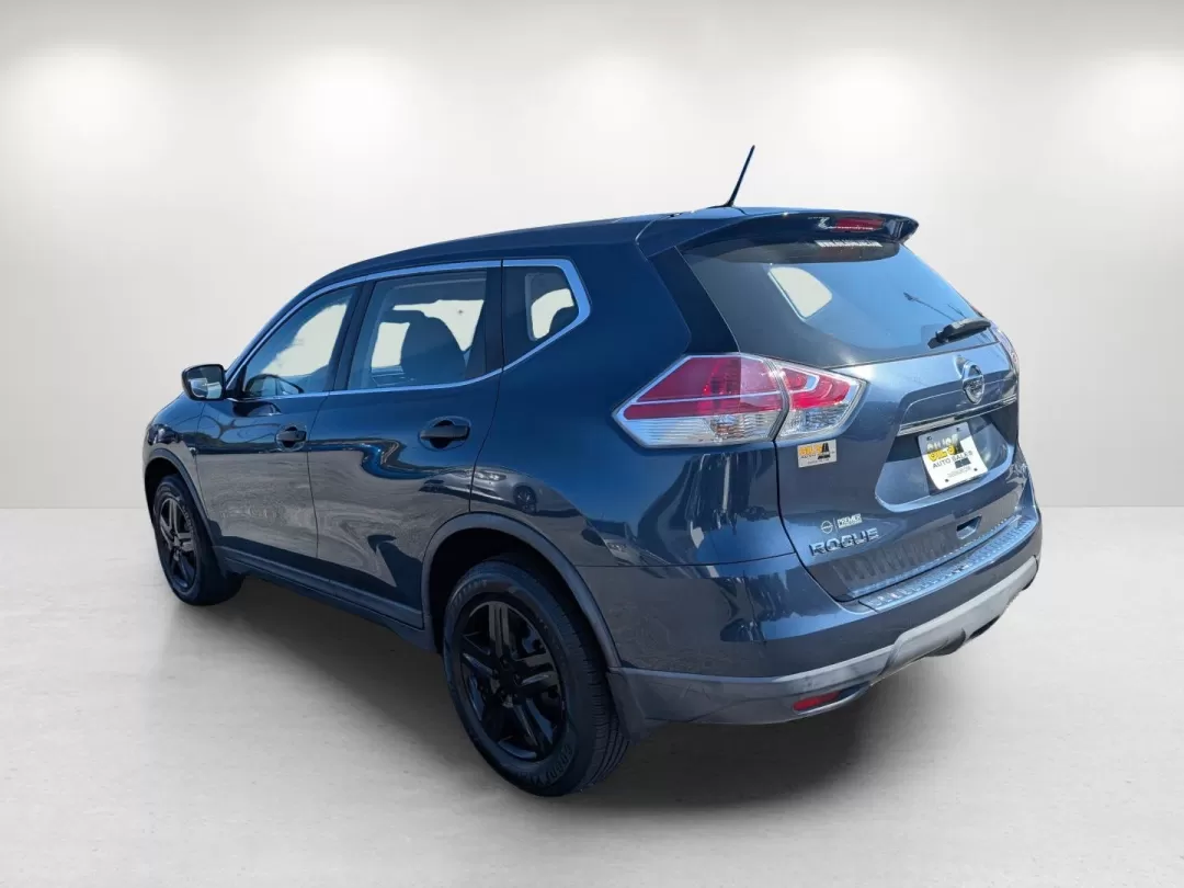 2016 /Charcoal Nissan Rogue S (KNMAT2MV5GP) with an Other engine, located at 7000 Northlake Connector, Columbus, GA, 31904, (706) 987-8085, 32.524975, -84.978134 - **Discover Your Next Adventure with a 2016 Nissan Rogue at Gils Auto - Phenix City!**<br /> <br /> Are you ready to elevate your lifestyle with a versatile, reliable SUV that fits every occasion? Look no further than this stunning **2016 Nissan Rogue S** available at **Gils Auto** in **Phenix City, - Photo#6