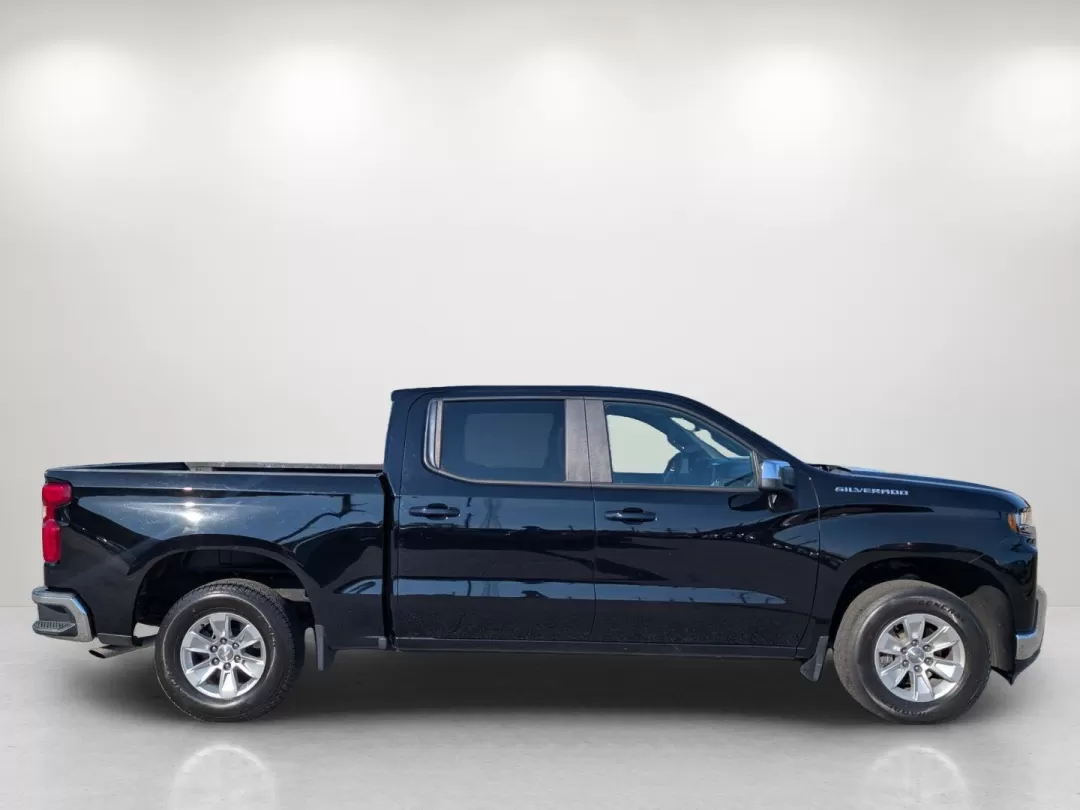 2020 /Jet Black Chevrolet Silverado 1500 LT (3GCPWCED0LG) with an Other engine, located at 7000 Northlake Connector, Columbus, GA, 31904, (706) 987-8085, 32.524975, -84.978134 - 2020 Chevrolet Silverado 1500 LT - Photo#3