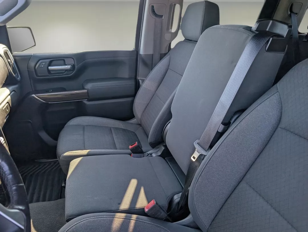 2020 /Jet Black Chevrolet Silverado 1500 LT (3GCPWCED0LG) with an Other engine, located at 7000 Northlake Connector, Columbus, GA, 31904, (706) 987-8085, 32.524975, -84.978134 - 2020 Chevrolet Silverado 1500 LT - Photo#10