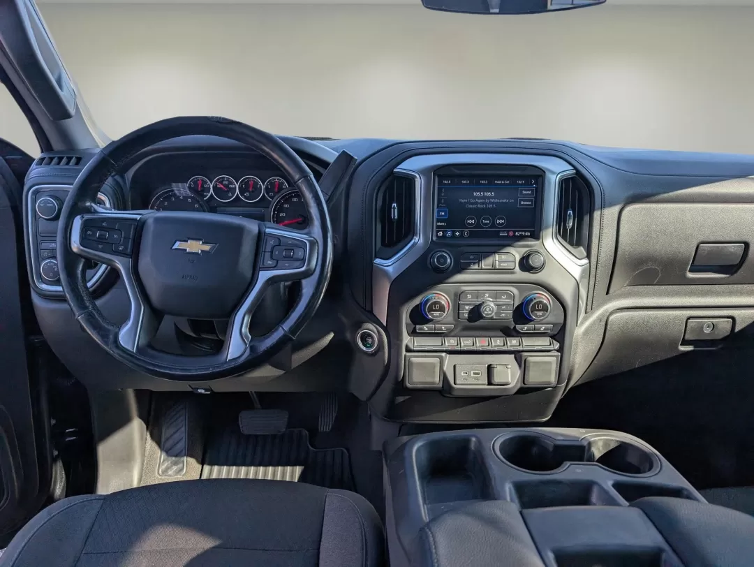 2020 /Jet Black Chevrolet Silverado 1500 LT (3GCPWCED0LG) with an Other engine, located at 7000 Northlake Connector, Columbus, GA, 31904, (706) 987-8085, 32.524975, -84.978134 - 2020 Chevrolet Silverado 1500 LT - Photo#12