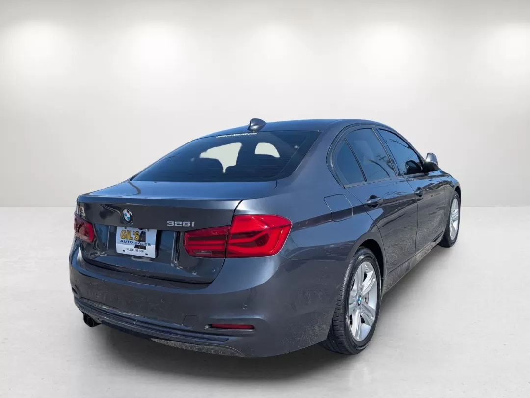 2016 BMW 3 Series 328i (WBA8E9G56GN) with an Other engine, located at 7000 Northlake Connector, Columbus, GA, 31904, (706) 987-8085, 32.524975, -84.978134 - 2016 BMW 3 Series 328i - Photo#4