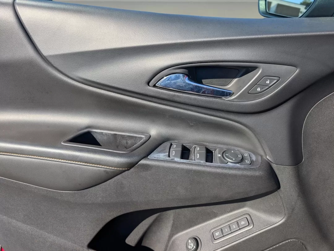 2019 /Jet Black Chevrolet Equinox Premier (2GNAXNEV7K6) with an Other engine, located at 3959 U.S. 80 W, Phenix City, AL, 36870, (334) 297-4885, 32.469296, -85.135185 - **Adventure Awaits with the 2019 Chevrolet Equinox Premier at Gils Auto** <br /> <br /> Looking for a versatile SUV that fits your active lifestyle? The 2019 Chevrolet Equinox Premier is the perfect companion for family road trips, daily commutes, or weekend adventures. With its spacious interior, - Photo#8