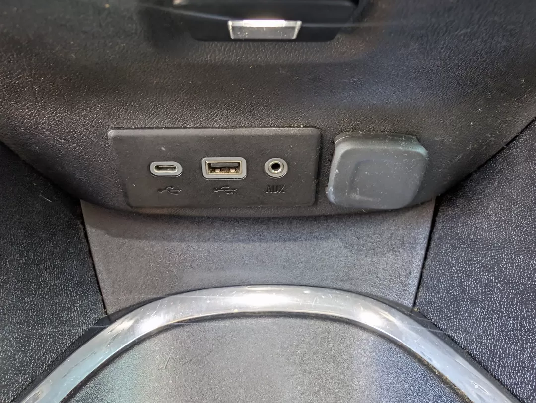 2019 /Jet Black Chevrolet Malibu LT (1G1ZD5ST0KF) with an Other engine, located at 3959 U.S. 80 W, Phenix City, AL, 36870, (334) 297-4885, 32.469296, -85.135185 - Discover the perfect blend of style, comfort, and cutting-edge technology with this **2019 Chevrolet Malibu LT**, available now at **Gils Auto** in **Phenix City, AL**. This versatile sedan is not just a means of transportation; it's an experience that enhances your daily life, whether you're commut - Photo#13