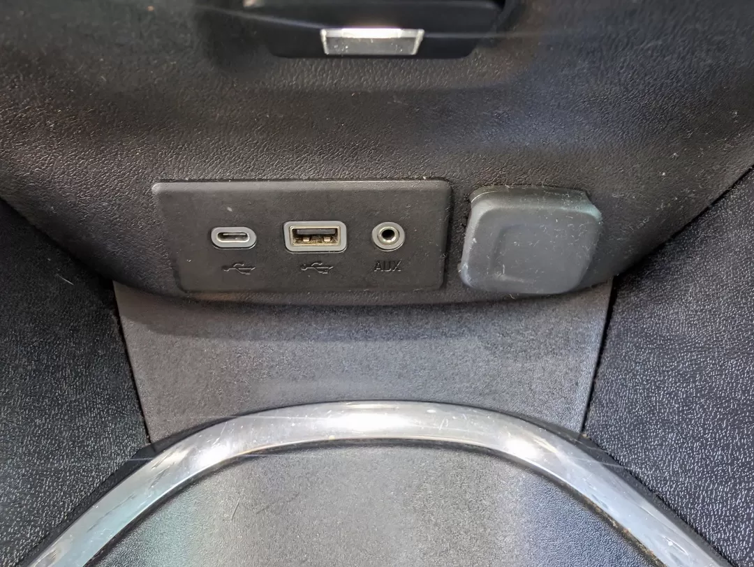 2019 /Jet Black Chevrolet Malibu LT (1G1ZD5ST0KF) with an Other engine, located at 3959 U.S. 80 W, Phenix City, AL, 36870, (334) 297-4885, 32.469296, -85.135185 - Discover the perfect blend of style, comfort, and cutting-edge technology with this **2019 Chevrolet Malibu LT**, available now at **Gils Auto** in **Phenix City, AL**. This versatile sedan is not just a means of transportation; it's an experience that enhances your daily life, whether you're commut - Photo#13