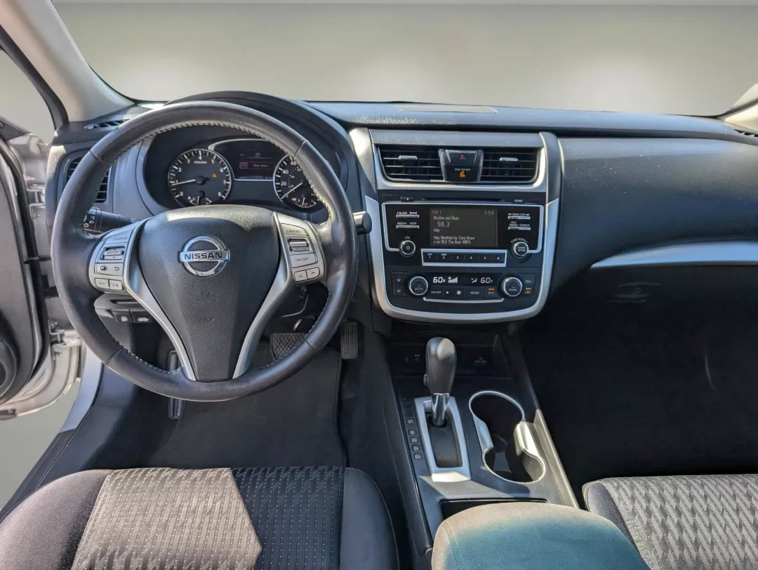 2017 /Charcoal Nissan Altima 2.5 SV (1N4AL3APXHC) with an Other engine, located at 7000 Northlake Connector, Columbus, GA, 31904, (706) 987-8085, 32.524975, -84.978134 - 2017 Nissan Altima 2.5 SV - Photo#11
