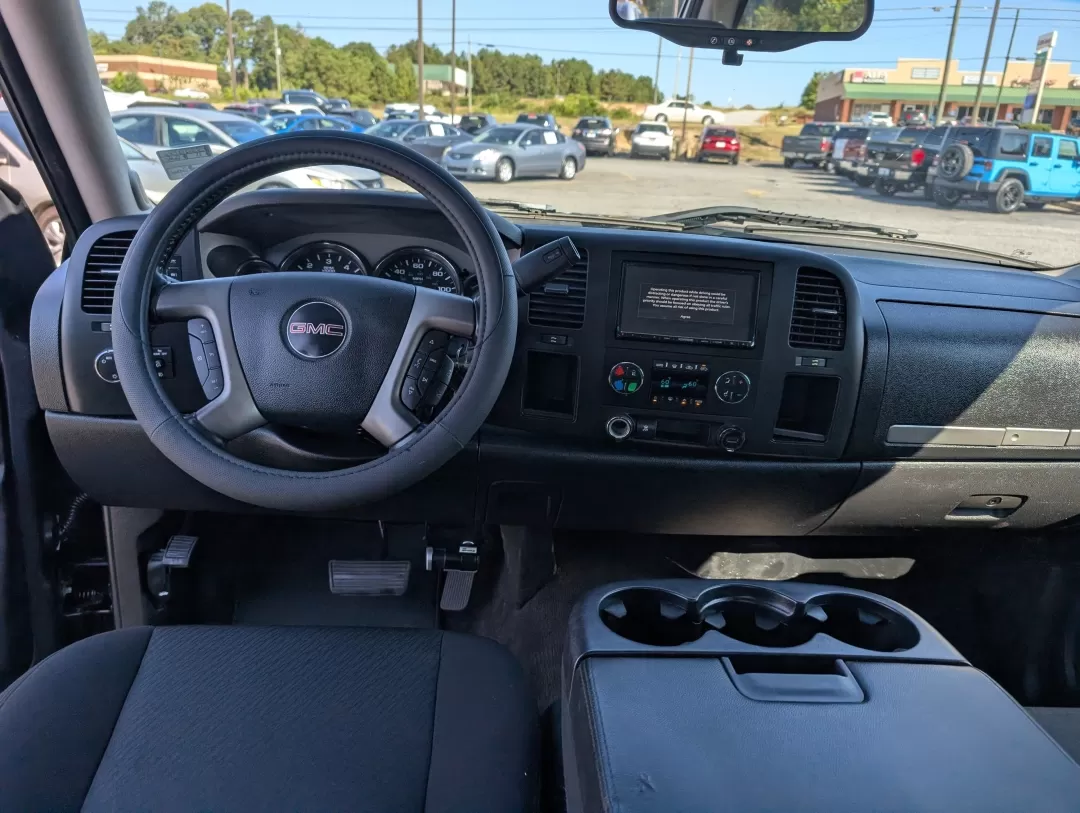 2011 /Ebony GMC Sierra 1500 SLE (3GTP1VE03BG) with an Other engine, located at 3959 U.S. 80 W, Phenix City, AL, 36870, (334) 297-4885, 32.469296, -85.135185 - **Experience Unmatched Versatility with the 2011 GMC Sierra 1500 SLE Crew Cab at Gils Auto Your Trusted Buy Here Pay Here Dealership in Phenix City, AL!**<br /> <br /> Are you ready to elevate your lifestyle with a reliable and rugged vehicle that fits seamlessly into your daily routine? Whether yo - Photo#12