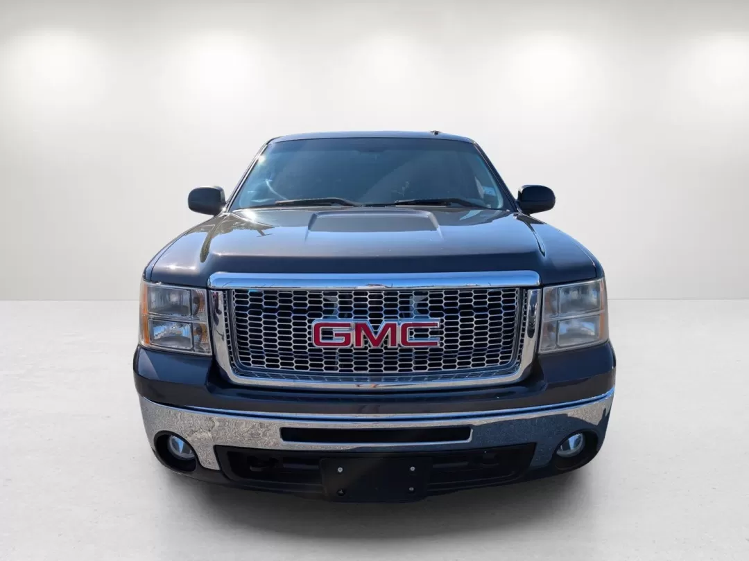 2011 /Ebony GMC Sierra 1500 SLE (3GTP1VE03BG) with an Other engine, located at 5115 14th Ave., Columbus, GA, 31904, (706) 323-0345, 32.511494, -84.971046 - **Experience Unmatched Versatility with the 2011 GMC Sierra 1500 SLE Crew Cab at Gils Auto Your Trusted Buy Here Pay Here Dealership in Phenix City, AL!**<br /> <br /> Are you ready to elevate your lifestyle with a reliable and rugged vehicle that fits seamlessly into your daily routine? Whether yo - Photo#1