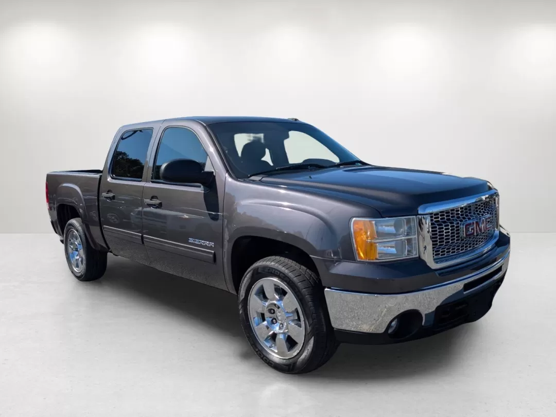 2011 /Ebony GMC Sierra 1500 SLE (3GTP1VE03BG) with an Other engine, located at 5115 14th Ave., Columbus, GA, 31904, (706) 323-0345, 32.511494, -84.971046 - **Experience Unmatched Versatility with the 2011 GMC Sierra 1500 SLE Crew Cab at Gils Auto Your Trusted Buy Here Pay Here Dealership in Phenix City, AL!**<br /> <br /> Are you ready to elevate your lifestyle with a reliable and rugged vehicle that fits seamlessly into your daily routine? Whether yo - Photo#2
