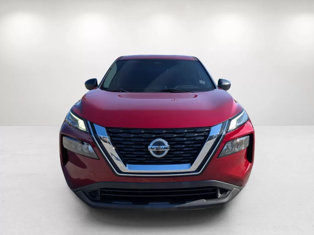 2021 /Charcoal Nissan Rogue S (5N1AT3AA6MC) with an Other engine, located at 3959 U.S. 80 W, Phenix City, AL, 36870, (334) 297-4885, 32.469296, -85.135185 - Discover the perfect blend of style, comfort, and reliability with the 2021 Nissan Rogue S, available at Gils Auto in Phenix City, AL. This SUV is not just a vehicle; it's a lifestyle upgrade that caters to your adventurous spirit and everyday needs. Whether you're a busy professional looking for a - Photo#2