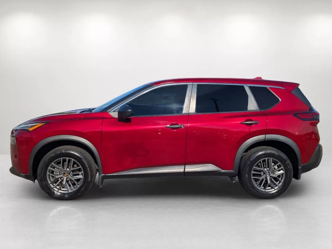 2021 /Charcoal Nissan Rogue S (5N1AT3AA6MC) with an Other engine, located at 3959 U.S. 80 W, Phenix City, AL, 36870, (334) 297-4885, 32.469296, -85.135185 - Discover the perfect blend of style, comfort, and reliability with the 2021 Nissan Rogue S, available at Gils Auto in Phenix City, AL. This SUV is not just a vehicle; it's a lifestyle upgrade that caters to your adventurous spirit and everyday needs. Whether you're a busy professional looking for a - Photo#8