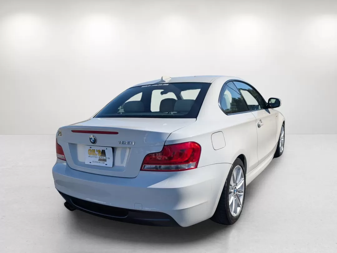 2013 BMW 1 Series 128i (WBAUP7C5XDV) with an Other engine, located at 1430 Gateway Drive, Opelika, AL, 36801, (334) 239-0944, 32.637871, -85.409790 - 2013 BMW 1 Series 128i - Photo#4