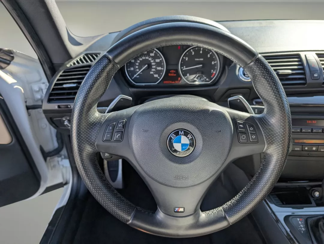 2013 BMW 1 Series 128i (WBAUP7C5XDV) with an Other engine, located at 1430 Gateway Drive, Opelika, AL, 36801, (334) 239-0944, 32.637871, -85.409790 - 2013 BMW 1 Series 128i - Photo#14