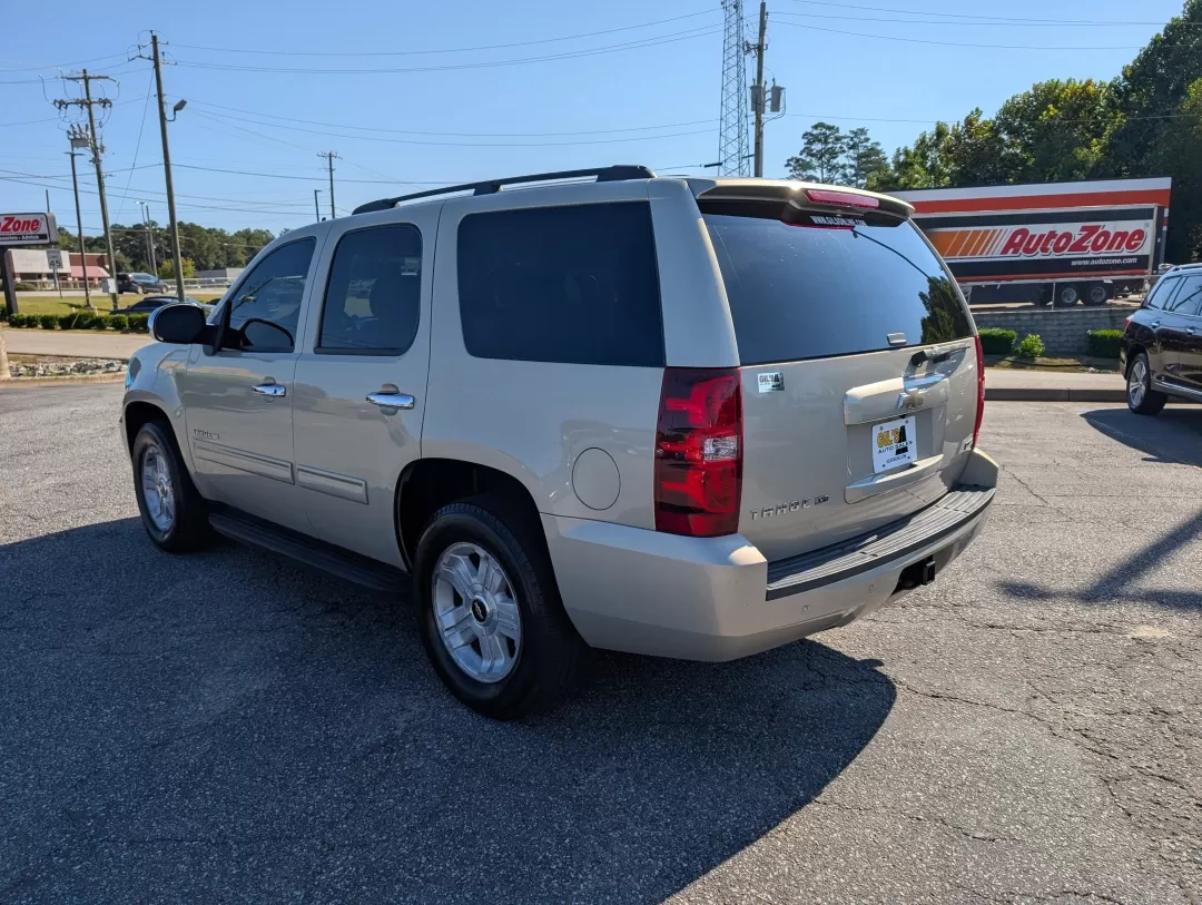 2009 /Ebony Chevrolet Tahoe LS (1GNEC13329R) with an Other engine, located at 3959 U.S. 80 W, Phenix City, AL, 36870, (334) 297-4885, 32.469296, -85.135185 - **Explore the Open Road in This 2009 Chevrolet Tahoe Your Next Adventure Awaits!**<br /> <br /> Are you dreaming of weekend getaways with family, or perhaps a reliable companion for your daily commute? Look no further! The 2009 Chevrolet Tahoe LS is the ideal SUV for those who crave versatility wit - Photo#6