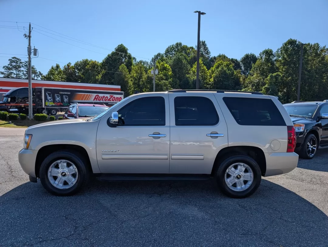 2009 /Ebony Chevrolet Tahoe LS (1GNEC13329R) with an Other engine, located at 3959 U.S. 80 W, Phenix City, AL, 36870, (334) 297-4885, 32.469296, -85.135185 - **Explore the Open Road in This 2009 Chevrolet Tahoe Your Next Adventure Awaits!**<br /> <br /> Are you dreaming of weekend getaways with family, or perhaps a reliable companion for your daily commute? Look no further! The 2009 Chevrolet Tahoe LS is the ideal SUV for those who crave versatility wit - Photo#7