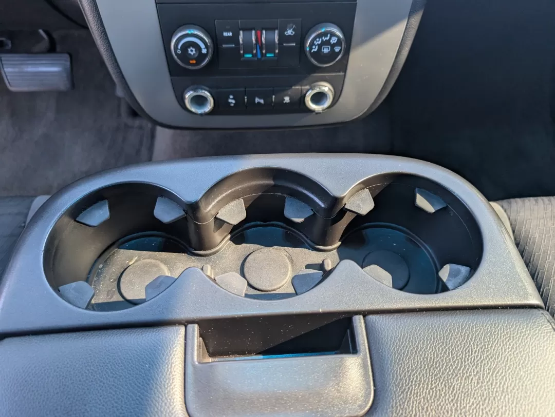 2009 /Ebony Chevrolet Tahoe LS (1GNEC13329R) with an Other engine, located at 3959 U.S. 80 W, Phenix City, AL, 36870, (334) 297-4885, 32.469296, -85.135185 - **Explore the Open Road in This 2009 Chevrolet Tahoe Your Next Adventure Awaits!**<br /> <br /> Are you dreaming of weekend getaways with family, or perhaps a reliable companion for your daily commute? Look no further! The 2009 Chevrolet Tahoe LS is the ideal SUV for those who crave versatility wit - Photo#14